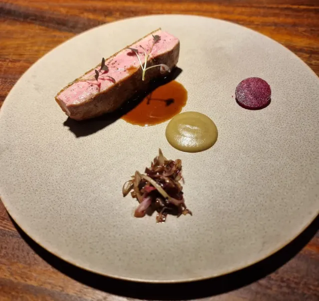 결기기념 배 기름칠