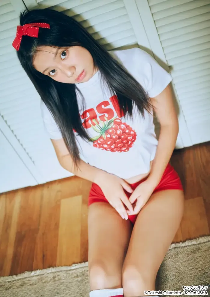 호소야 사라, 쿠로사카 미쿠, 영 매거진 2026년 2-3호