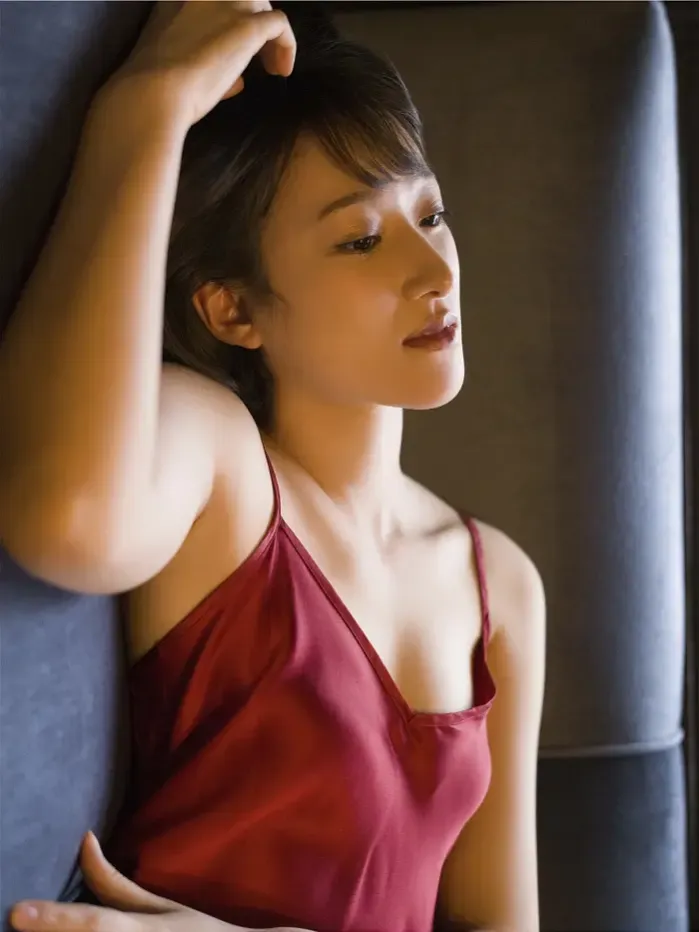 야마자키 아미 사진집 「아름다운 다리 클라이맥스 vol.2 완전판」 Set.01