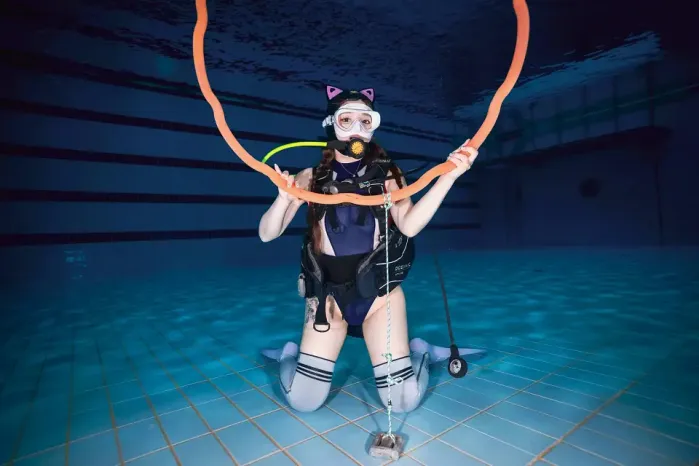 손예은 「수영강습이 일어나는 물속에는 어떤일이」 Set.05