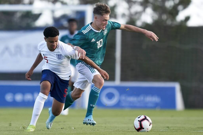 image.png [디 애슬레틱] 플로리안 비르츠 성장기: 거실에서 출발한, 패배를 견디지 못하는 축구 소년