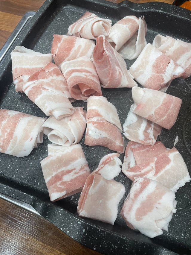 1.jpg 평범한 대패삼겹살 식사.jpg