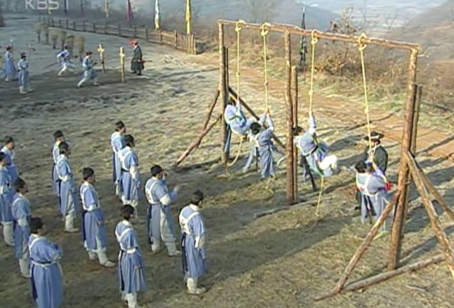 1765380185.png.ren.jpg 이순신 장군 휘하의 수군이 유독 강했던 이유.jpg