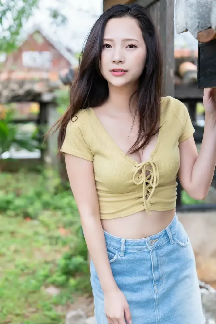 마치야마 미호 (街山みほ), 아이돌포스트 사진집 「반짝이는 코네키노」 Set.06