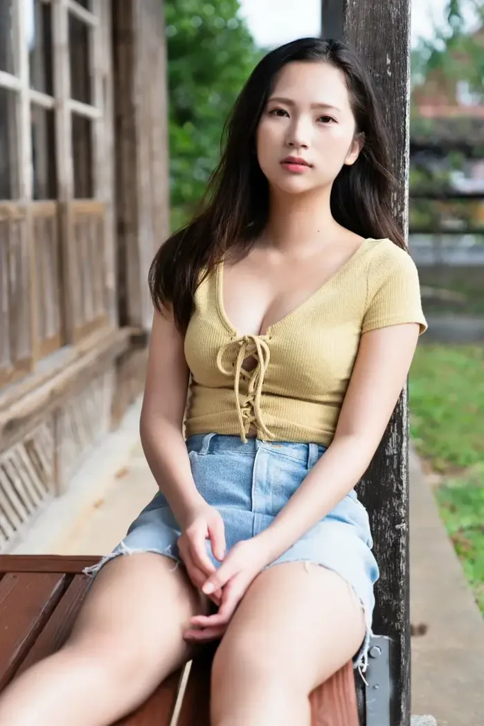 마치야마 미호 (街山みほ), 아이돌포스트 사진집 「반짝이는 코네키노」 Set.06