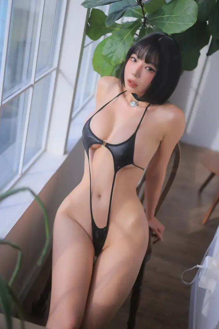 Dongeuran 동그란, PhotoBook 「Matilda」 Set.03