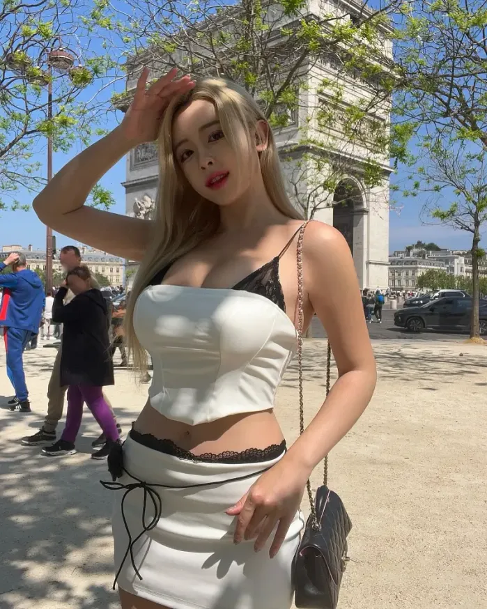 과감한 뚜벅이 패션