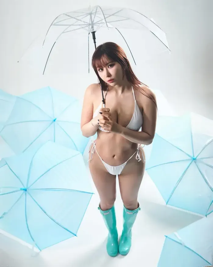 사실 우산 부자인데여