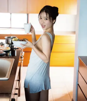 나카니시 치요리 中西智代梨, 1집 사진집 「치요리 비요리」 Set.01