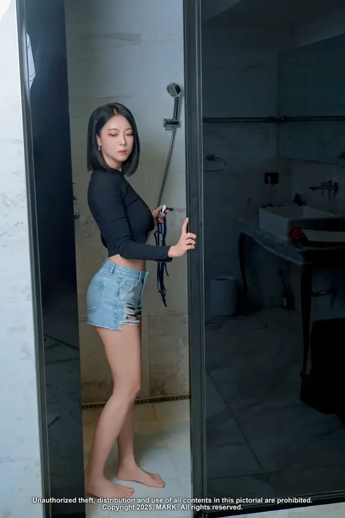 Mona 모나, MARK Photobook 「X Audition」 Set.02