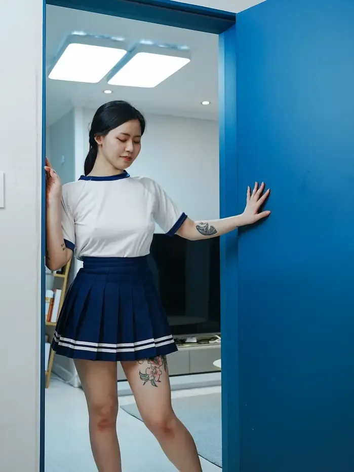 Choi Ri 최리, Photobook Vol.01 「Bloomers」 Set.01