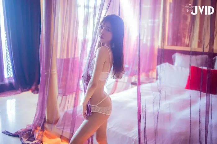 JVID 치치셀리나 – 한여름 비 내리는 연꽃 양지감로 Set.01