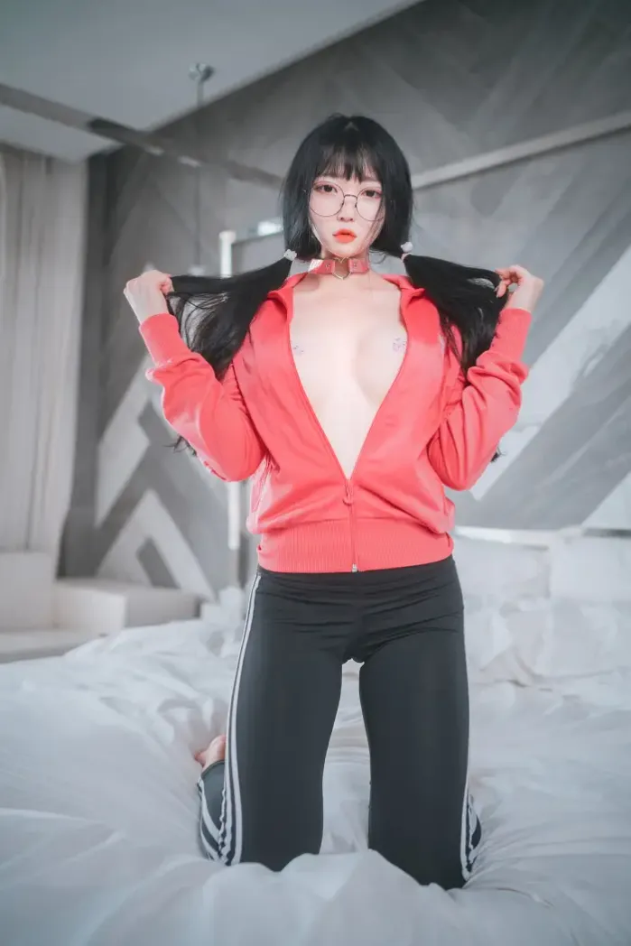 Aram 아람, DJAWA ‘Hot Pink Jersey ’ Set.01