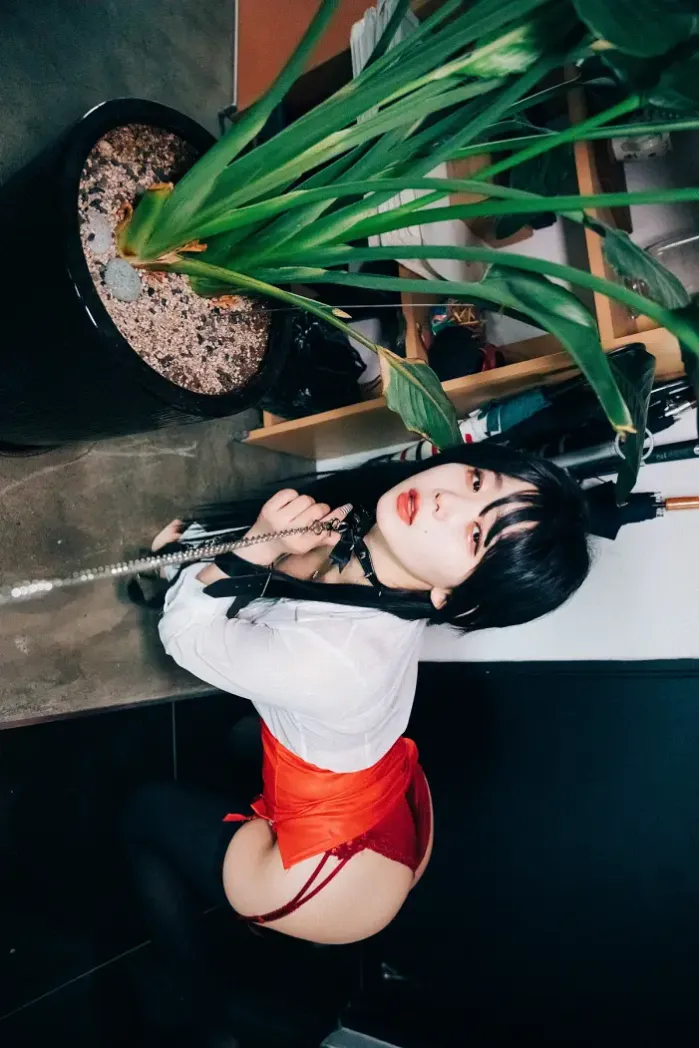 ZIA.Kwon 권지아, 루지 ‘사무실 노예’ Set.01