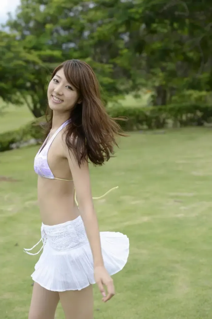 하타노 유이・쿠노 히나노, 그라비아 오려내기 주간 실화 11월호