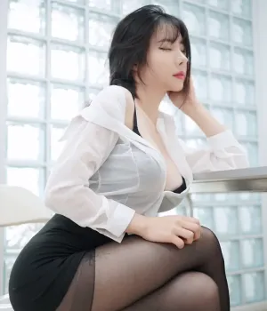 비서가 일은 안하고 끼부림