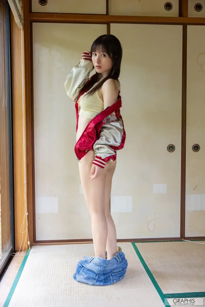 메이 잇카이치 五日市芽依, Graphi스 스페셜 그라비아 「휴가」 Vol.04