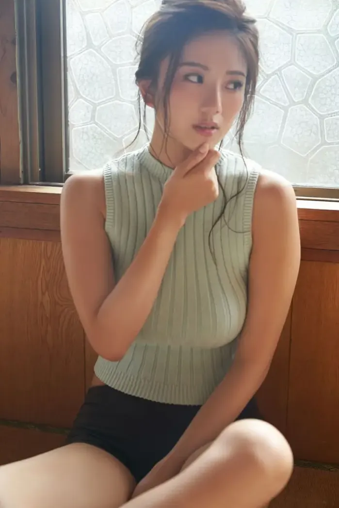 50대 돌싱과 결혼한 20대 청순글래머 아나운서